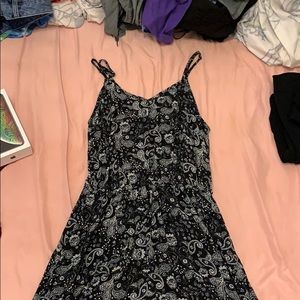 Paisley sun dress. Great for the beach!